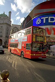 Frazier: Double decker bus in the city of London