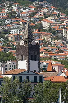 Ilha: Downtown clock tower of Gothic 15th century