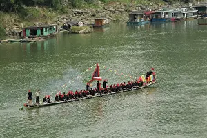 Guilin: Dragon boat, Li River, Guilin, China