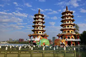 Tower: Dragon and Tiger Pagodas Temple at Lotus Pond in Kaohsiung