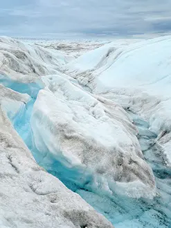 Sondre: Drainage system on the surface of the ice sheet