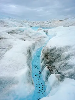 Sondre: Drainage system on the surface of the ice sheet