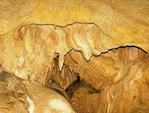 Guadalupe: Drapery Formations in Carlsbad Caverns
