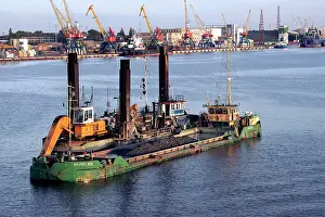Ports: Dredger - port of Claipeda