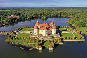 Splendid: Drone shot, drone photo, access road over the castle