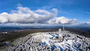 Mast: Drone shot, transmission mast of the Hessian radio