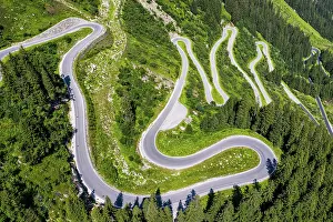 031019: Drone shot, winding road, Silvretta high alpine