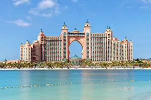 Arabian: Dubai Atlantis Hotel on The Palm Jumeirah artificial