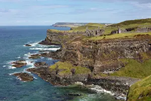 Eire: Dunluce Castle, Antrim Coast, County Antrim, Northern