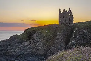 Dunskey: Dunskey Castle - ancient tower house built on top