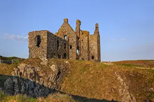 Ragged: Dunskey Castle - ancient tower house built on top
