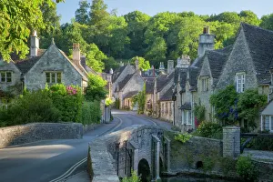 Features: Early Morning in Castle Combe, the Cotswolds, Wiltshire