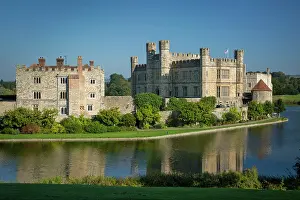 Features: Early morning at Leed's Castle, Maidstone, Kent