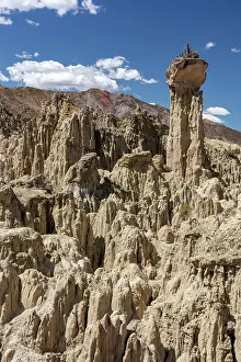 Fairy: Earth pyramids with rocks on top, called Demoiselles