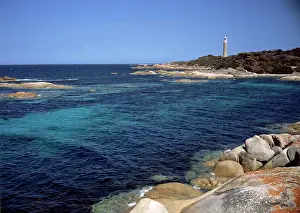 Auscape - Named Photographers: Eddystone Lighthouse - Bay of Fires coast, northeastern
