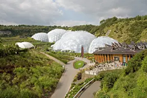 Geogrpaphy: Eden Project - General scenic of biomes and gardens