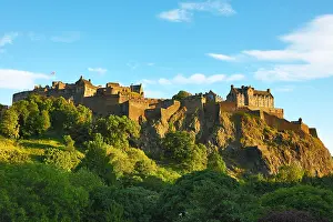 050818: Edinburgh Castle on the Castle Rock, Edinburgh, Scotland