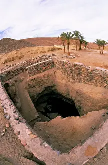 Wells: Egypt - An ancient water well in Arabian desert