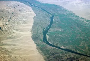 Desertification: Egypt - River Nile, near Luxor