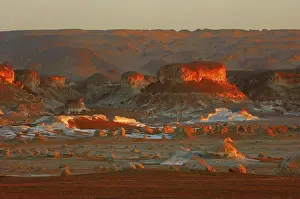 Cliffs: Egypt, White Desert, bizarre sandstone cliffs, Middle