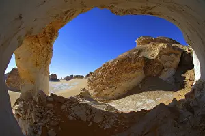 Sandstone: Egypt, White Desert, bizarre sandstone cliffs, Middle