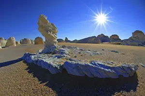 Sandstone: Egypt, White Desert, bizarre sandstone cliffs, Middle