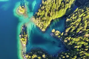 200819: Eibsee lake with Braxen island and Sch&, x1ae8a9;chl