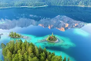 200819: Eibsee lake with Braxen and Sch&, x1ae8a9;chl islands