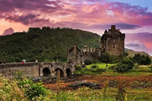 Wester: Eilean Donan Castle, Evening Sky, Dornie, West Highlands