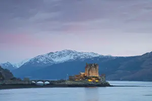 Ross: Eilean Donan Castle at Loch Duich - Kyle of Lochalsh