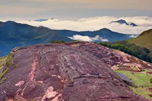 Yungas: El Fuerte de Samaipata - archaeological ruins of
