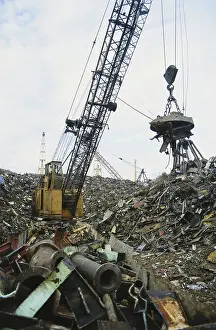 Magnetic: Electromagnet Moving Scrap Metal