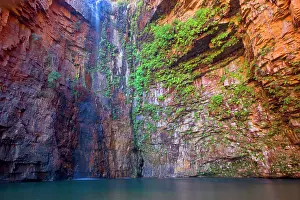 Plunge: Emma Gorge Waterfall - water plunges down a steep