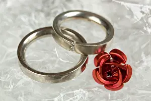 Pictures: Engagement rings, wedding rings