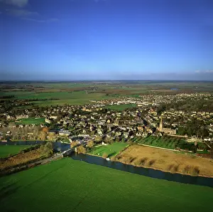 Dae Sasitorn: England - Aerial view, Lechlade and River Thames