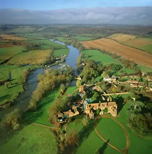 Weir: England - Aerial view, Mapledurham and River Thames