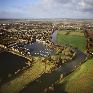 Oxfordshire: England - Aerial view, River Thames at Abingdon, Oxfordshire