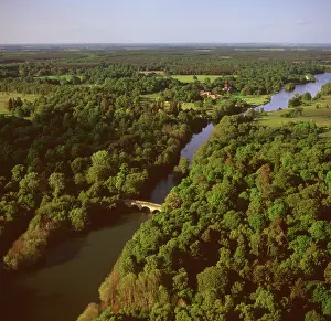 Dae Sasitorn: England - Aerial view, Sherwood Forest and River Poulter