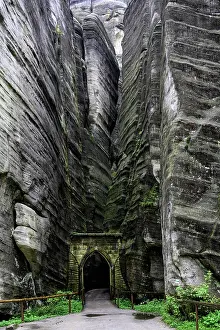 Plank: Entrance gate to the Adersbach-Weckelsdorfer rock