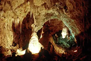 Passage: Entrance Passage, Carlsbad Caverns