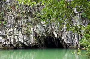 Entry: Entry to a cave that features a limestone karst