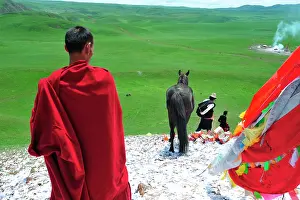 Tibet: Equestrian Festival Lapste
Before racing, the