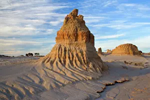 Lunette: Eroded pinnacles - of the lunette Walls of China
