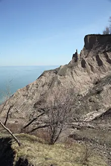 Bluffs: Erosion of Glacial Drumlin
