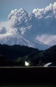 Smoking: Eruption of Mount St. Helens