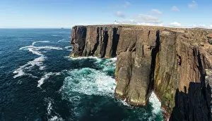 Shows: Eshaness peninsula, shows a cross section