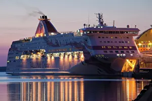 Walter: Estonia, Tallinn, Passenger Port, international