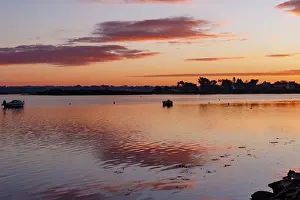Bretagne: Etel river, Saint Cado village, sunrise
