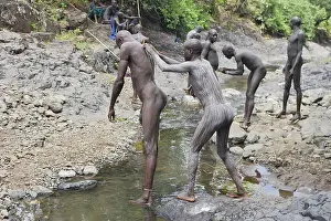 Warriors: Ethiopia - preparation for the ceremony of Donga