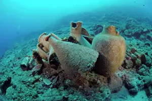 Remain: Etruscan Amphora in a protected archaeological